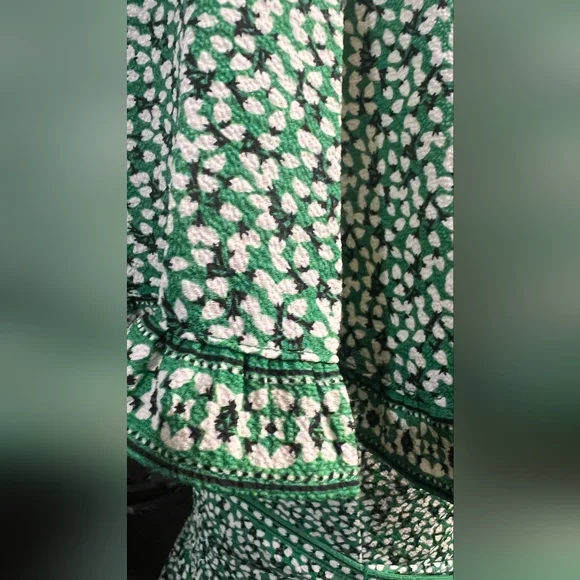 Max Studio Green Patterned Wrap Dress - Picture 7 of 9